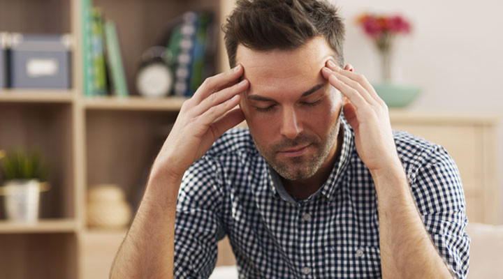 Причины и методы лечения длительной головной боли