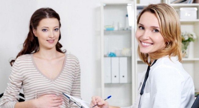 Через сколько нужно посетить гинеколога после родов? Зачем осмотр?
