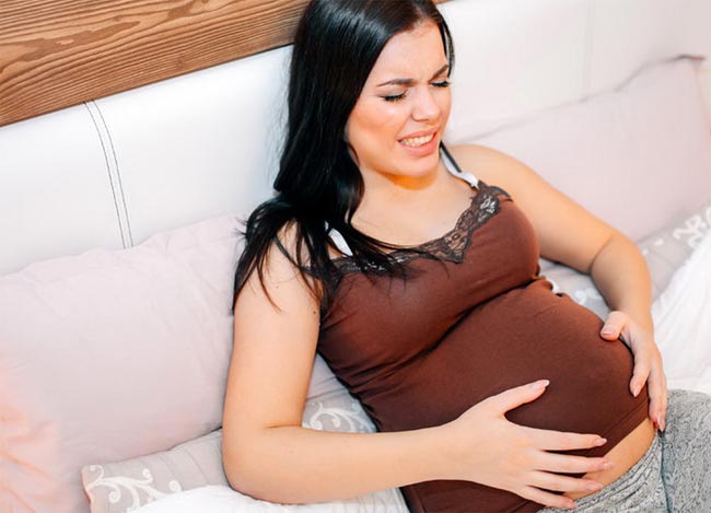 понос на поздних сроках беременности