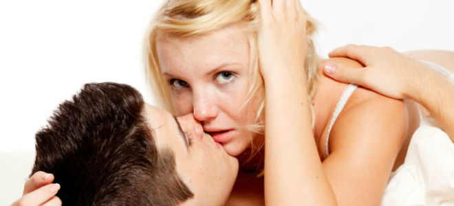 В чем причина головных болей после секса?